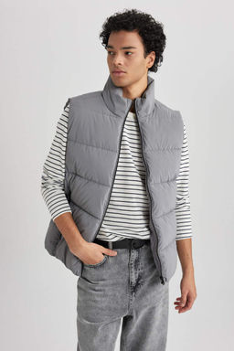 Жилет-пуховик Slim Fit с воротником-стойкой и подкладкой - Defacto фото 5