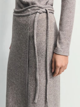 Юбка из вискозы на запах / Zarina фото 5