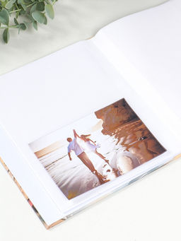 Фотоальбом на 80 фото 10×15 см «Улочка у Эйфелевой башни», в коробке, 5×19×22.8 см