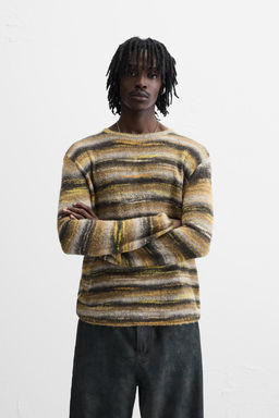 SWEATER WITH IRREGULAR STRIPES - Zara фото 2