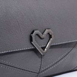 Сумка женская на магните, серая