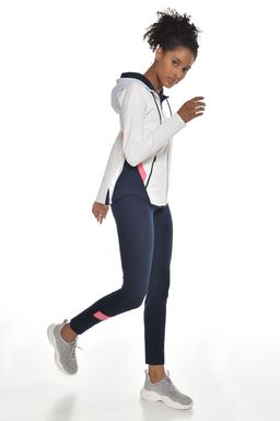 Спортивный костюм женский