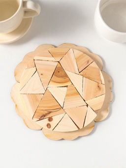 Подставка под горячее «Ромашка с узором» 19см, можжевельник, фанера