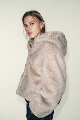 SHORT FAUX FUR HOODED COAT - Zara фото 7