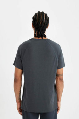 DeFactoFit Спортивная футболка стандартного кроя с круглым вырезом и короткими рукавами  фото 16