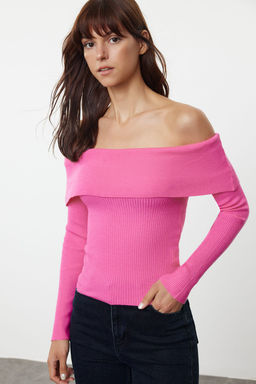 TRENDYOLMILLA Gri Premium Iplik/Ozel Iplik Carmen Yaka Triko Kazak TWOAW25KZ00079
