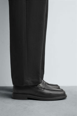 MOCAS?N PIEL ANTIFAZ / Negro