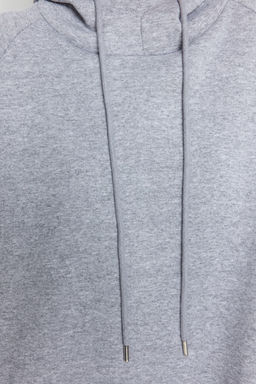 TRENDYOLMILLA Siyah Kapusonlu Oversize Sardonlu Orme Sweatshirt TWOAW23SW00439 фото 4