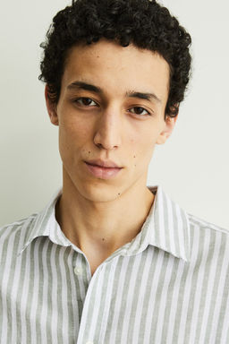 Camisa en mezcla de lino Relaxed Fit - H&m фото 3
