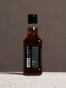 Подарочный набор новогодний Крутому мужчине: гель для душа во флаконе виски 250 мл, аромат мужского парфюма, платок в форме сигары - Чистое счастье фото 5