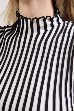 Trendyolmilla Siyah Cizgili Dik Yaka Triko Ince Bluz TWOSS25BZ00316  фото 3