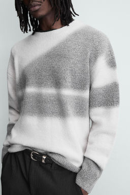 SPRAY EFFECT PRINT JUMPER - Zara фото 6