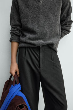 PINSTRIPED SUIT TROUSERS WITH PLEATS - Zara фото 4