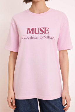 Pembe Slogan Oversize/Genis Kal?p Dusuk Kol K?sa Kollu %100 Pamuk Orme T-Shirt TWOSS26TS00190 - Trendyolmilla фото 3