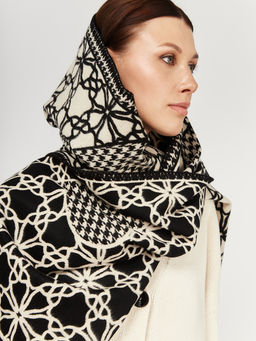 в составе ШЕРСТЬ и КАШЕМИР Большой, мягкий, теплый двусторонний палантин