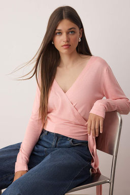 Pembe Kruvaze Yaka Baglamal? Crop/K?sa Ince Triko Kazak TWOAW26KZ00106