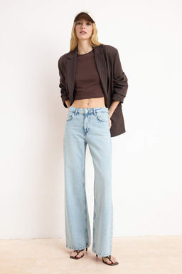 Premium Mavi Ozel Kumas Normal Bel Uzun Boy %100 Pamuk LOOSE Wide Leg Jeans TWOSS26JE00132