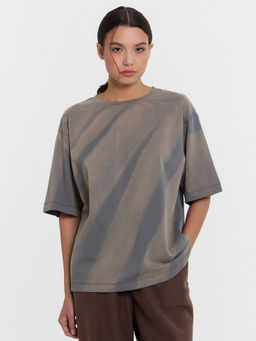 Футболка женская серая с принтом