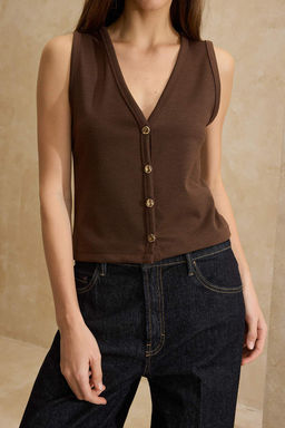 Kahverengi Fitted/Vucuda Oturan V Yaka Dugmeli Kolsuz Interlok Orme Bluz TWOSS26BZ00180