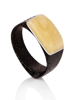 Яркое стильное кольцо из дерева с натуральным янтарём Индонезия