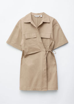 Minivestido con frontal cruzado