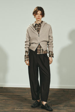 CHECK TROUSERS WITH DARTS