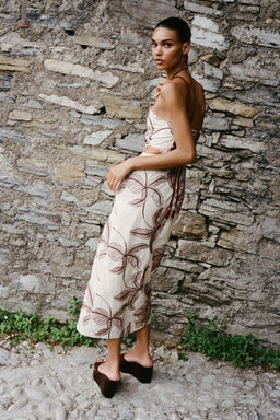 CUT OUT EMBROIDERED MIDI DRESS - Zara фото 4