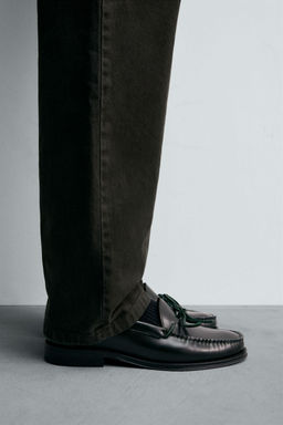 LEATHER BOW LOAFERS