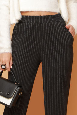 Брюки черные классические в полоску - Dstrend фото 4