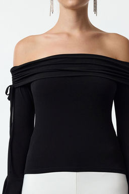 Trendyolmilla Tas Carmen Yaka Baglama Detayl? Ispanyol Kol Orme S?k Bluz TPRAW25BZ00009