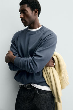 FADED CREW NECK SWEATSHIRT - Zara фото 13