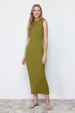 Yag Yesili F?rf?r Detayl? Fitilli Vucuda Oturan Midi Esnek Orme Kalem Elbise TWOSS22EL1569