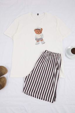 Ekru Regular Kesim Ust Ay?c?k Bask?l? Alt Cizgili Pamuklu Pijama Tak?m? TMNSS26PT00028