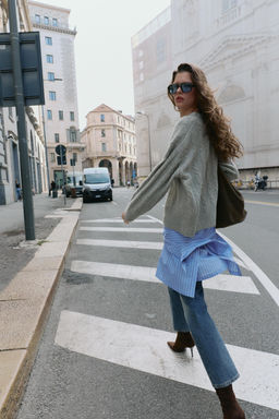 SOFT CABLE KNIT JUMPER - Zara фото 2