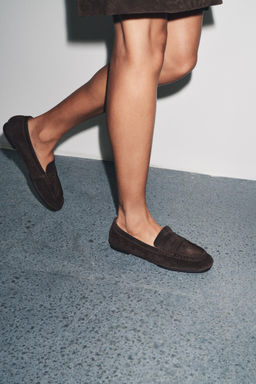 SPLIT SUEDE LOAFERS