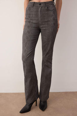 Cok Renkli Normal Bel Y?lan Desenli Ispanyol Paca Flare Jeans TWOAW26JE00115