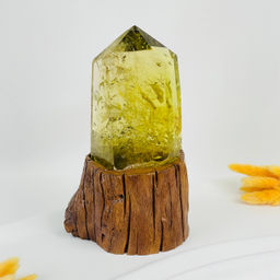 Кристалл из Цитрина на подставке