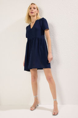 Lacivert Duz Etegi Belden Ac?lan Dugme Detayl? Mini Dokuma Elbise TWOSS25EL00401