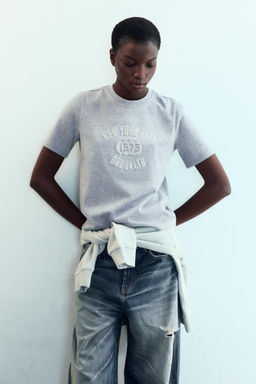 SHIMMER TEXT T-SHIRT - Zara фото 3