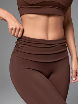 Спортивные леггинсы