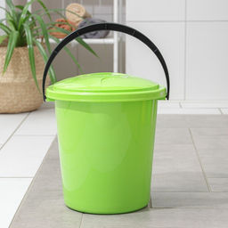 Ведро с крышкой и сливом, 10 л, d=32 см, h=26 см, МИКС