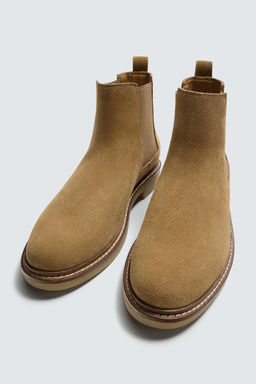 LEATHER CHELSEA BOOTS