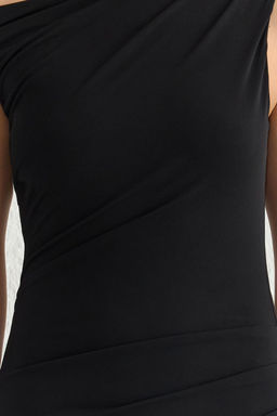 TRENDYOLMILLA Siyah Asimetrik Yaka Orme Elbise TPRSS25EL00102  фото 4