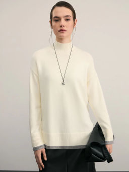 Джемпер с воротником стойкой / Zarina