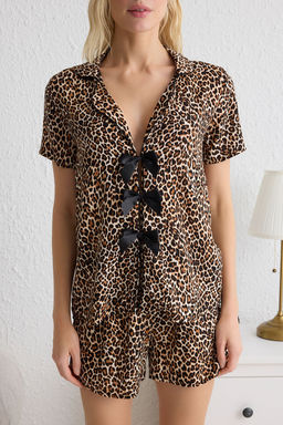 Trendyolmilla Beyaz Kurdele/Fiyonk ve Biye Detayl? Viskon Sortlu Dokuma Pijama Tak?m? THMSS24PT00290 фото 16