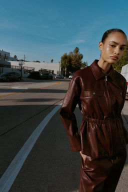 FAUX LEATHER JACKET WITH ELASTICATED WAIST - Zara фото 2