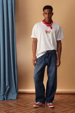TRENDYOL MAN Siyah Oversize/Genis Kesim Rodeo Bask?l? T-Shirt TMNSS25TS00135