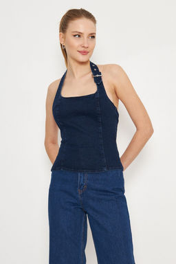 Trendyolmilla Koyu Mavi Kemer Toka Detayl? Halter Yaka Denim Bluz TWOSS25BZ00065 фото 3