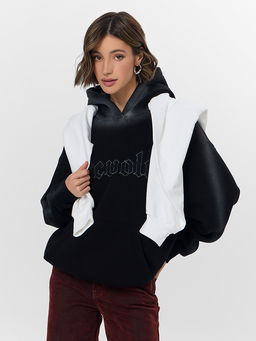 Худи женское черное с начесом и надписью Revolt - Mark formelle фото 8