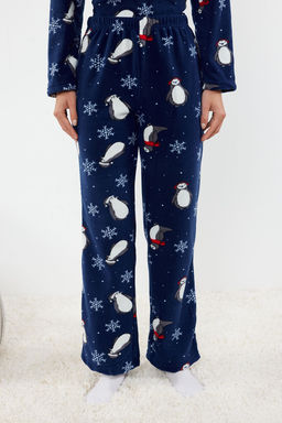 Trendyolmilla Lacivert Penguen/K?s Desenli Polar K?sl?k Orme Pijama Tak?m? THMAW25PT00060